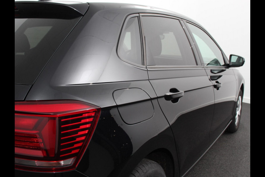 Volkswagen Polo 1.0 TSI DSG Comfortline Connect | Navigatie | Apple Carplay/Android Auto | Climate Control | Adaptive Cruise Control | Extra Getint Glas | Voorstoelen Verwarmd |