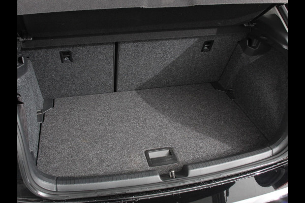 Volkswagen Polo 1.0 TSI DSG Comfortline Connect | Navigatie | Apple Carplay/Android Auto | Climate Control | Adaptive Cruise Control | Extra Getint Glas | Voorstoelen Verwarmd |