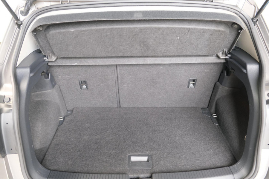 Volkswagen T-Cross 1.0 TSI Life - N.A.P. Airco, Cruise, Navi, PDC.