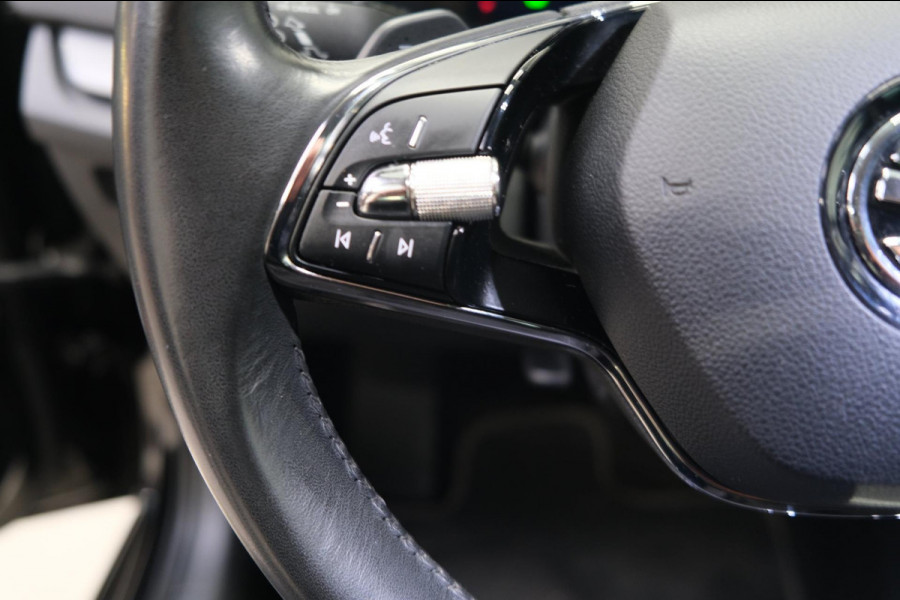 Škoda Octavia Combi 1.0 e-TSI Business Edition Automaat - N.A.P. Airco, Cruise, PDC, Trekhaak.