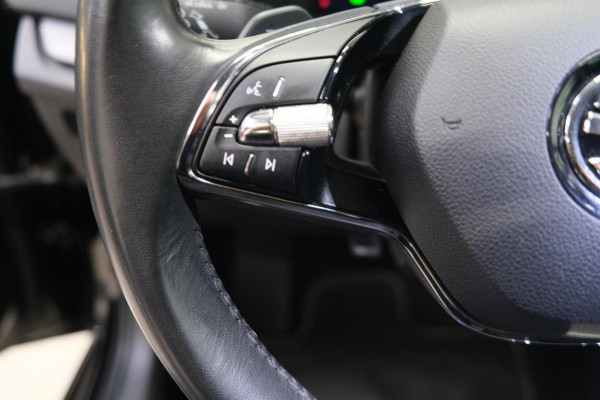 Škoda Octavia Combi 1.0 e-TSI Business Edition Automaat - N.A.P. Airco, Cruise, PDC, Trekhaak.