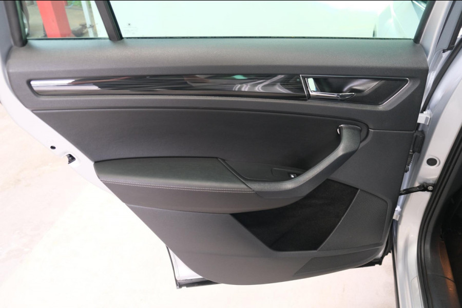 Škoda Kodiaq 2.0 TDI Sportline Business Automaat - Airco, Cruise, Navi, PDC, Camera.