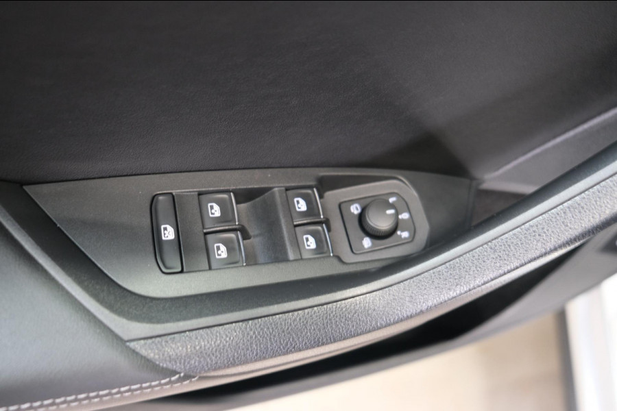 Škoda Kodiaq 2.0 TDI Sportline Business Automaat - Airco, Cruise, Navi, PDC, Camera.