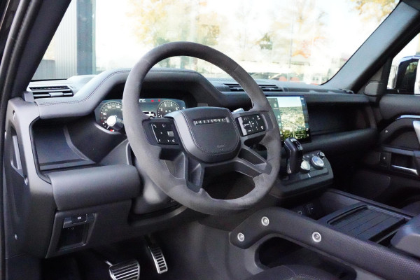 Land Rover Defender 110 P 525 V8 Black Edition EX BTW Grijs Kenteken