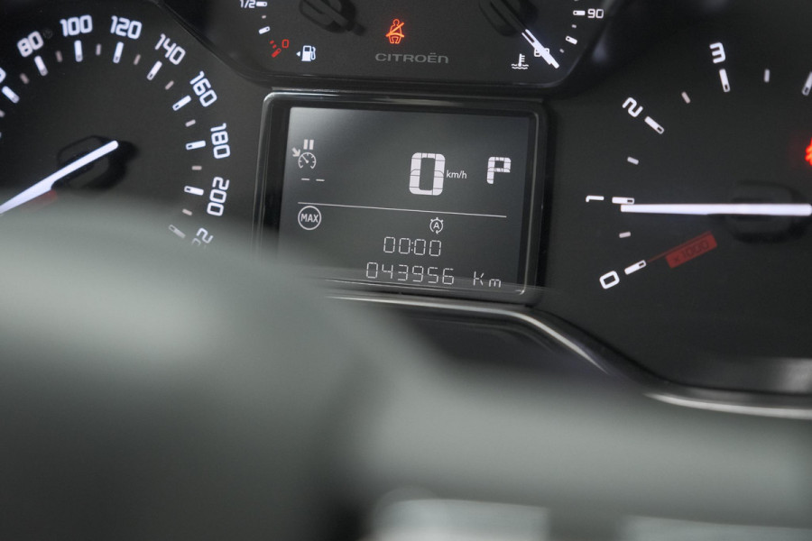 Citroën C3 Aircross PureTech 130 EAT6 Plus | Stoelverwarming | Apple Carplay | Parkeersensoren