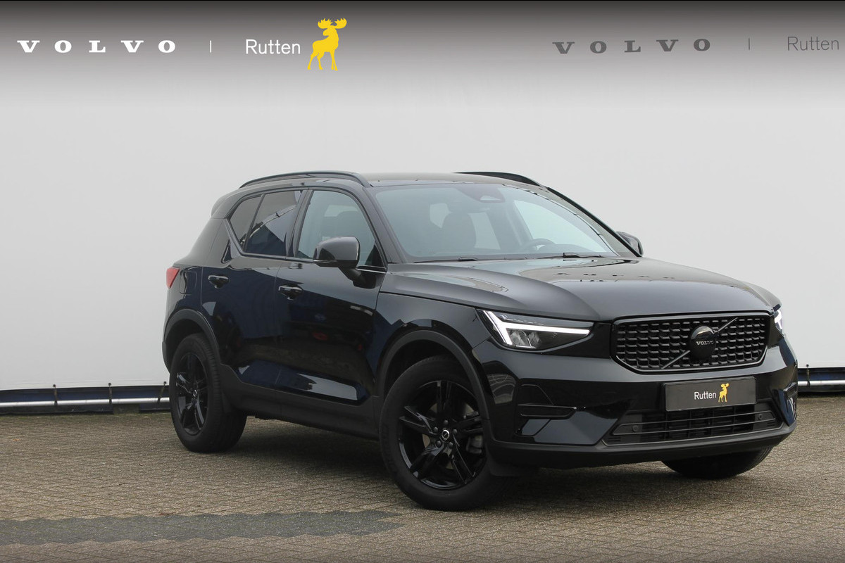 Volvo XC40 B4 211PK Automaat Plus Dark "Black uitgevoerd" / Google infotainment / Harman Kardon audio / Getinte ramen van de B-Stijl / Stoel en stuurwielverwarming