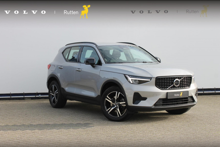 Volvo XC40 2.0 B4 Plus Dark Google Infotainment / Semi elektrisch wegklapbare trekhaak / Verwarmbare voorruit / Harman Kardon Audio installatie / Elektrisch bedienbare voorstoelen