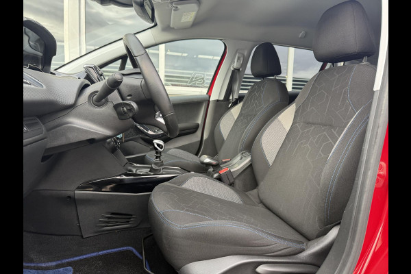 Peugeot 2008 1.2 PureTech Signature Navi,Apple Carplay,Airco,Cruise,Trekhaak,PDC,Distributie riem v.v. 2025,N.A.P,APK tot 03-2027