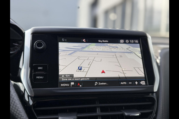 Peugeot 2008 1.2 PureTech Signature Navi,Apple Carplay,Airco,Cruise,Trekhaak,PDC,Distributie riem v.v. 2025,N.A.P,APK tot 03-2027