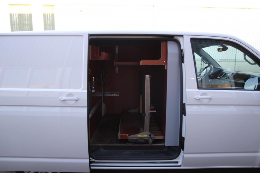 Volkswagen Transporter 2.0 TDI 102PK L1H1 Highline / Multi stuur / PDC 2x / Klep / Cruise