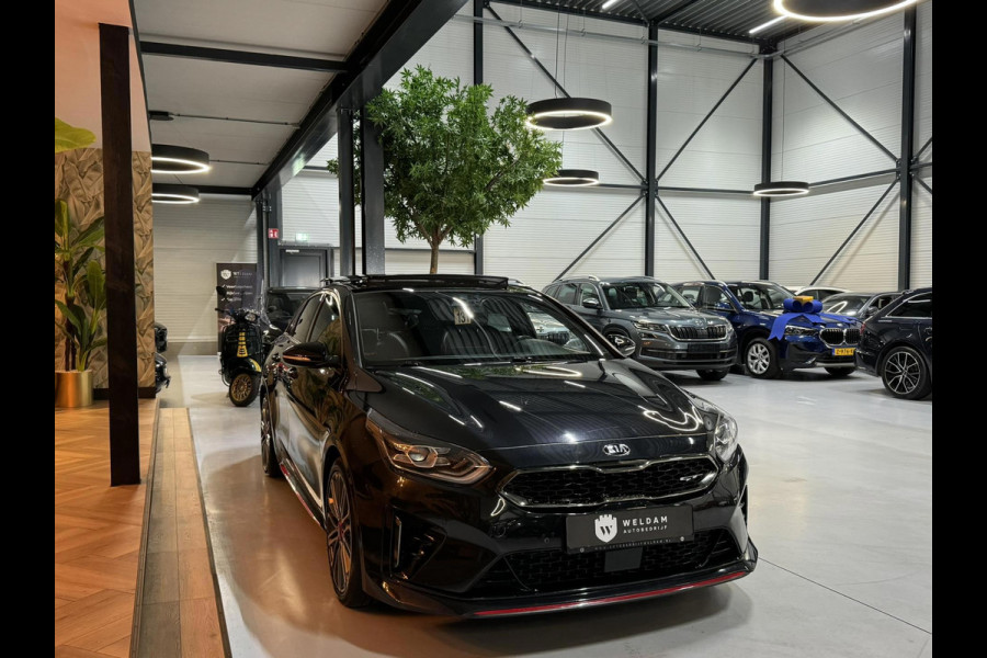 Kia ProCeed 1.6 T-GDI GT Garantie Trekhaak Pano Memory Camera Carplay StuurVW StoelVW Blindspot Elek Achterklep Navi Led Rijklaar