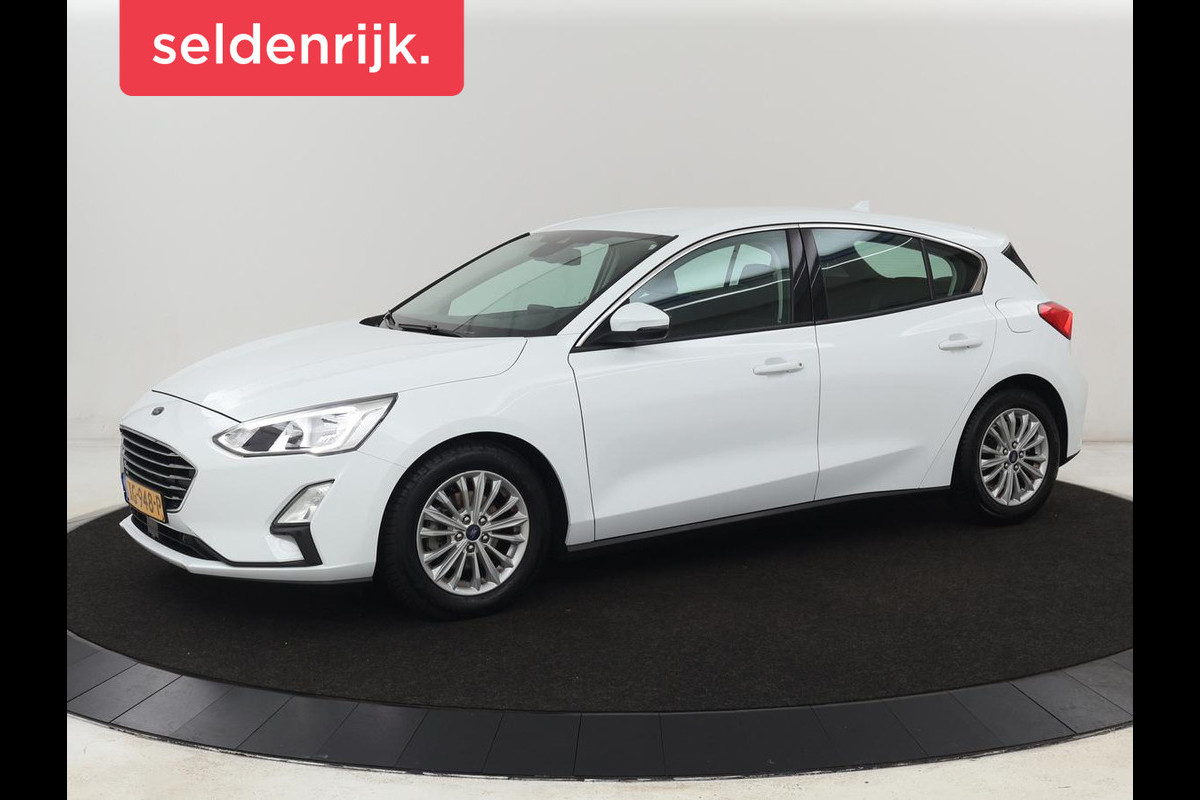 Ford Focus 1.0 EcoBoost Titanium | Automaat | Carplay | Navigatie | Keyless | Climate control | Parkeerhulp | Cruise control | Bluetooth