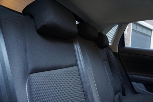 Volkswagen Polo 1.0 TSI Comfortline Executive | NL Auto | VW onderhouden | Apple Carplay | NAVI | Adaptieve cruise control | Parkeersensoren voor en achter | LED pakket |