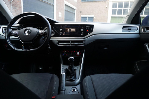 Volkswagen Polo 1.0 TSI Comfortline Executive | NL Auto | VW onderhouden | Apple Carplay | NAVI | Adaptieve cruise control | Parkeersensoren voor en achter | LED pakket |