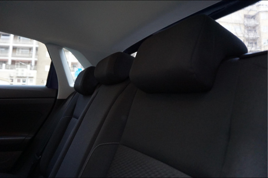 Volkswagen Polo 1.0 TSI Comfortline Executive | NL Auto | VW onderhouden | Apple Carplay | NAVI | Adaptieve cruise control | Parkeersensoren voor en achter | LED pakket |