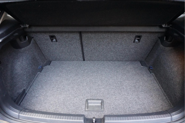 Volkswagen Polo 1.0 TSI Comfortline Executive | NL Auto | VW onderhouden | Apple Carplay | NAVI | Adaptieve cruise control | Parkeersensoren voor en achter | LED pakket |