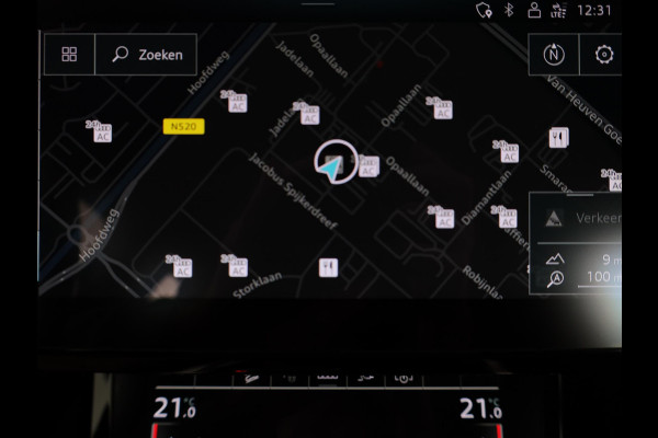 Audi e-tron 55 quattro S edition 95 kWh 408pk | Navigatie | Elektrisch verstelbare voorstoelen | Luchtvering | Parkeercamera | Matrix koplampen| SOH 100%