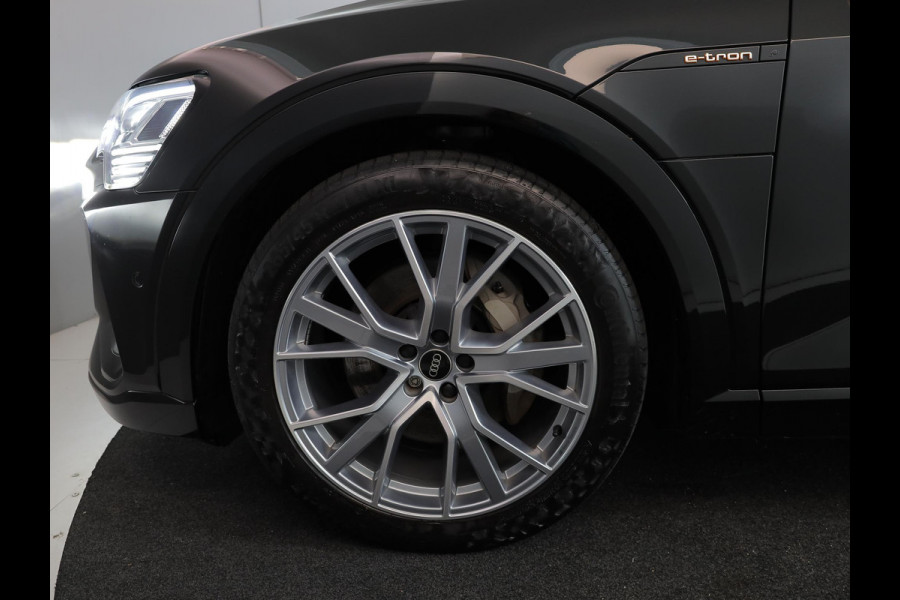 Audi e-tron 55 quattro S edition 95 kWh 408pk | Navigatie | Elektrisch verstelbare voorstoelen | Luchtvering | Parkeercamera | Matrix koplampen| SOH 100%