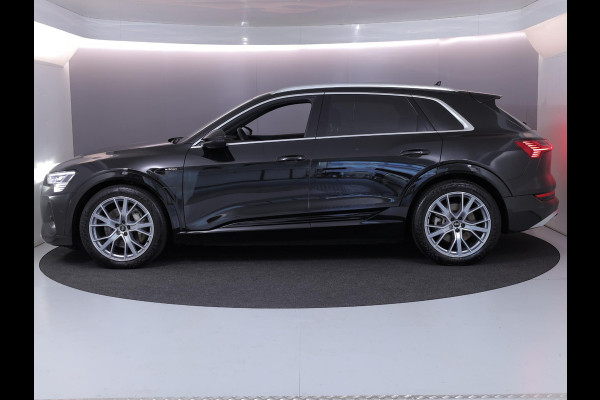 Audi e-tron 55 quattro S edition 95 kWh 408pk | Navigatie | Elektrisch verstelbare voorstoelen | Luchtvering | Parkeercamera | Matrix koplampen| SOH 100%