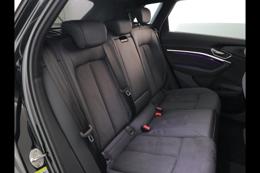 Audi e-tron 55 quattro S edition 95 kWh 408pk | Navigatie | Elektrisch verstelbare voorstoelen | Luchtvering | Parkeercamera | Matrix koplampen| SOH 100%