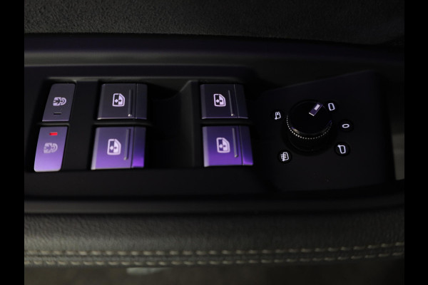 Audi e-tron 55 quattro S edition 95 kWh 408pk | Navigatie | Elektrisch verstelbare voorstoelen | Luchtvering | Parkeercamera | Matrix koplampen| SOH 100%