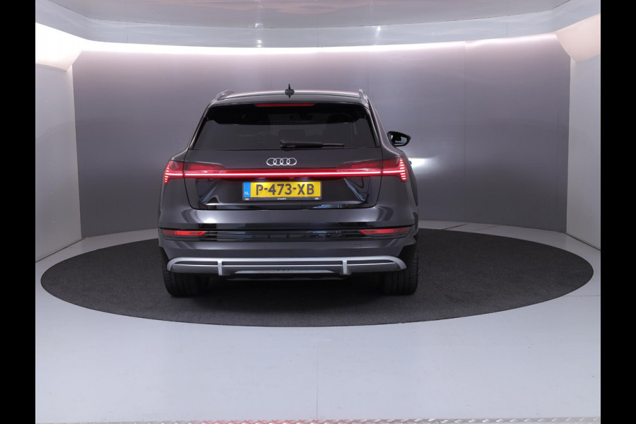 Audi e-tron 55 quattro S edition 95 kWh 408pk | Navigatie | Elektrisch verstelbare voorstoelen | Luchtvering | Parkeercamera | Matrix koplampen| SOH 100%
