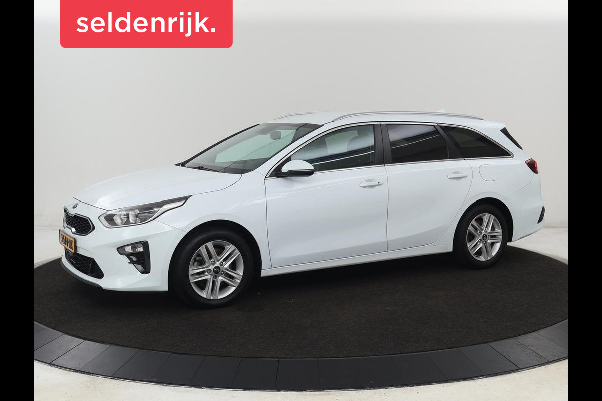 Kia Ceed 1.4 T-GDi DynamicPlusLine | Stoel & stuurverwarming | Adaptive cruise | Trekhaak | Camera | Carplay | Full LED | Navigatie | Climate control | DAB | File Assistent