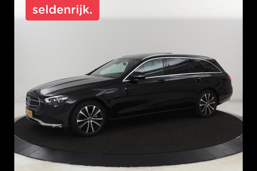 Mercedes-Benz E-Klasse 300e Avantgarde | Panoramadak | Adaptive cruise | Stoelverwarming | Carplay | Camera | Sfeerverlichting | Navigatie | Widescreen | Half leder | PHEV | Plug In