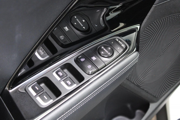 Kia Niro 1.6 GDi Hybrid DynamicLine Automaat Navi Camera Nap