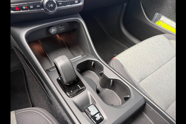 Volvo XC40 1.5 T4 Recharge Inscription - Automaat - Navi - Camera - Parkeerhulp - Climate