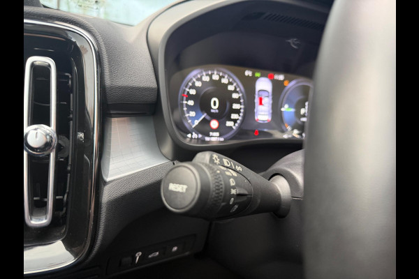 Volvo XC40 1.5 T4 Recharge Inscription - Automaat - Navi - Camera - Parkeerhulp - Climate
