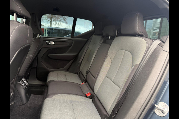 Volvo XC40 1.5 T4 Recharge Inscription - Automaat - Navi - Camera - Parkeerhulp - Climate