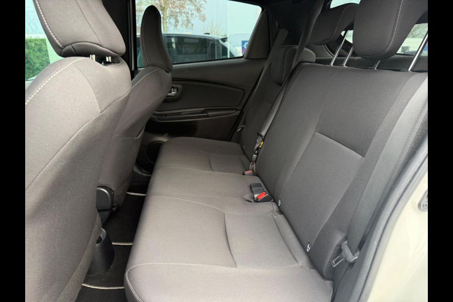 Toyota Yaris 1.5 Hybrid Premium - Automaat - Navi - Camera - Climate - LED