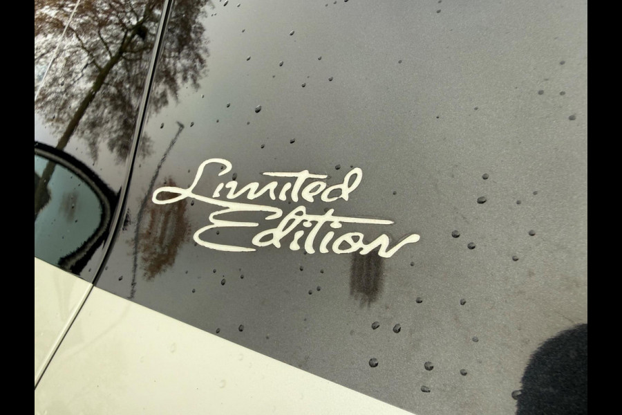 Toyota Yaris 1.5 Hybrid Premium - Automaat - Navi - Camera - Climate - LED