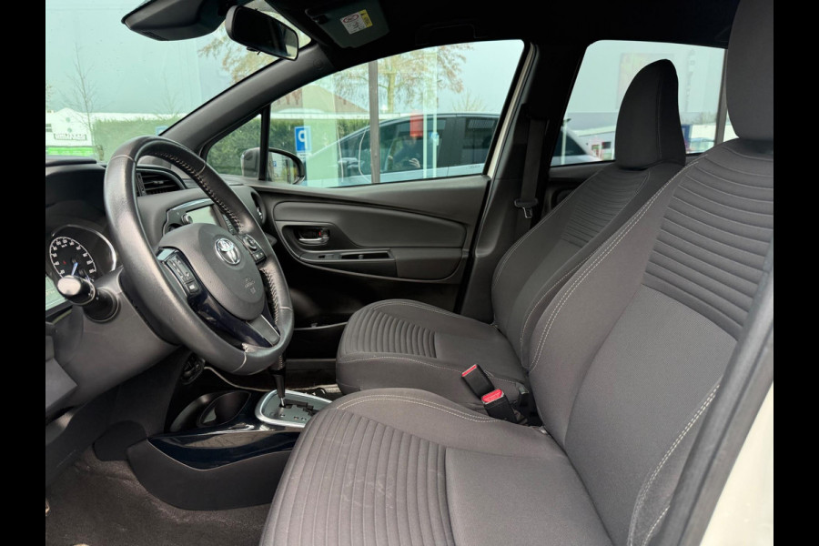 Toyota Yaris 1.5 Hybrid Premium - Automaat - Navi - Camera - Climate - LED