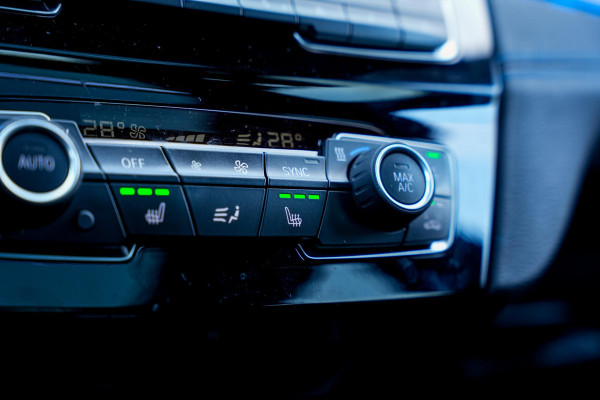 BMW X1 xDrive20d M Pakket Panodak Leer HUD Cruise Navi Stoelverw.