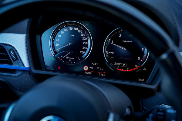 BMW X1 xDrive20d M Pakket Panodak Leer HUD Cruise Navi Stoelverw.