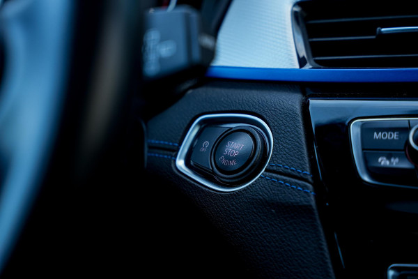 BMW X1 xDrive20d M Pakket Panodak Leer HUD Cruise Navi Stoelverw.