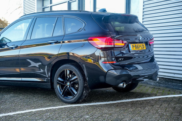 BMW X1 xDrive20d M Pakket Panodak Leer HUD Cruise Navi Stoelverw.