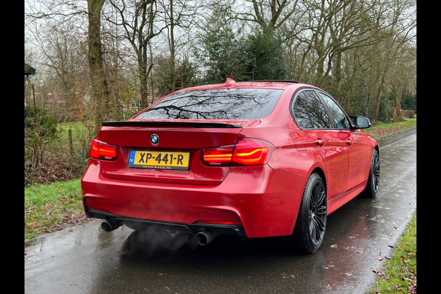 BMW 3 Serie 318i Edition M Sport Shadow High Executive | Schuif/kanteldak + Lederbekleding + DAB + Navi Nu € 24.950,-!!!