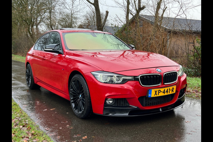 BMW 3 Serie 318i Edition M Sport Shadow High Executive | Schuif/kanteldak + Lederbekleding + DAB + Navi Nu € 24.950,-!!!