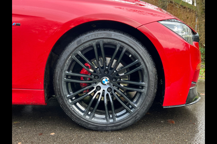 BMW 3 Serie 318i Edition M Sport Shadow High Executive | Schuif/kanteldak + Lederbekleding + DAB + Navi Nu € 24.950,-!!!