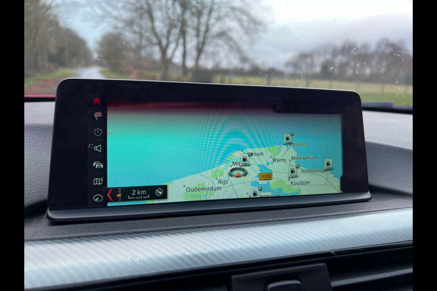 BMW 3 Serie 318i Edition M Sport Shadow High Executive | Schuif/kanteldak + Lederbekleding + DAB + Navi Nu € 24.950,-!!!