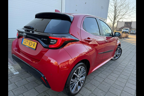 Toyota Yaris 1.5 HYBRID 2024 176PK EXECUTIVE SPORT ACC LED AUT LANE-ASSIST LUXE