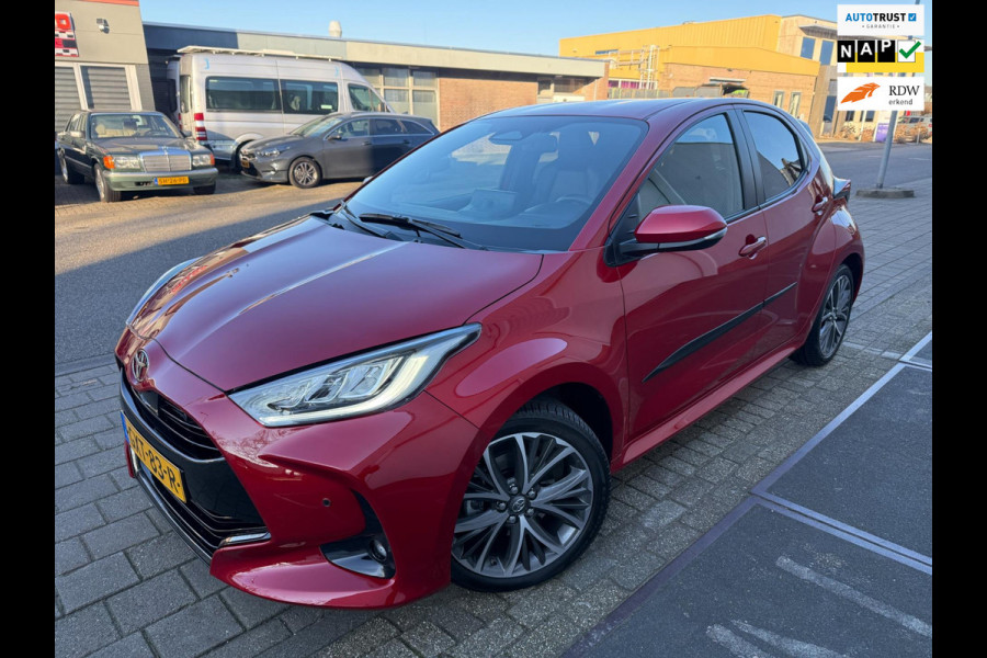 Toyota Yaris 1.5 HYBRID 2024 176PK EXECUTIVE SPORT ACC LED AUT LANE-ASSIST LUXE