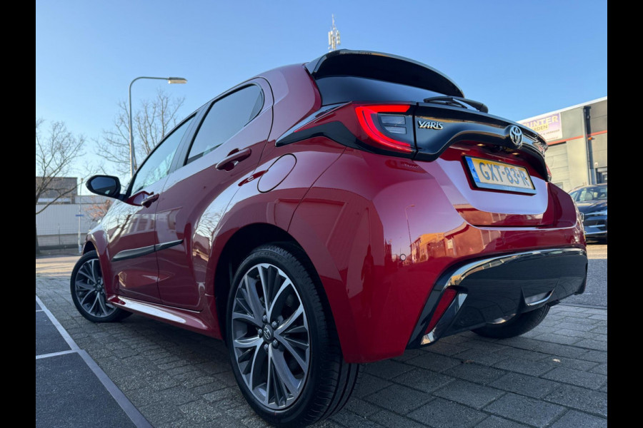 Toyota Yaris 1.5 HYBRID 2024 176PK EXECUTIVE SPORT ACC LED AUT LANE-ASSIST LUXE
