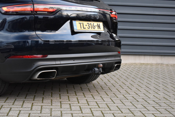 Porsche Cayenne 3.0 E-Hybrid 462pk | Pano | Trekhaak | 360 Camera | Sport Chrono | Bose | Stuurverwarming | Luchtvering | Orig. NL |