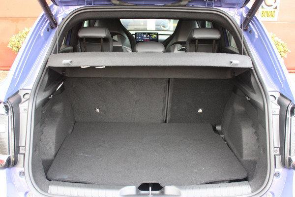 Abarth 600e SCORPIONISSIMA 280PK 54 kWh | SABELT PERFROMANCE SPORTOELEN/BEKLEDING | ENGINE SOUND GENERATOR | PACK DESIGN SCORPIONISSIMA | PACK TECH SCORPIONISSIMA | PACK WINTER (STOEL VERWARMING/VOORRUITVERWARMING) | PACK SCORPION | 20" LICHTMETALEN VELGEN | ABARTH BODYKIT | 360° PARKEERSENSOREN | REMKLAUWEN GROEN | ELEKTRISCH BEDIENBARE BESTUURDERSSTOEL | AMBIANCE INTERIEUR VERLICHTING | ACHTERUITRIJ CAMERA | ADAPTIVE CRUISE CONTROL | DRAADLOZE APPLE CARPLAY/ANDROID AUTO | DODEHOEK DETECTIE | DC SNELLAAD FUNCTIE | DRAADLOZE APPLE CARPLAY/ANDROID AUTO | ELEKTRISCH BEDIENBARE ACHTE