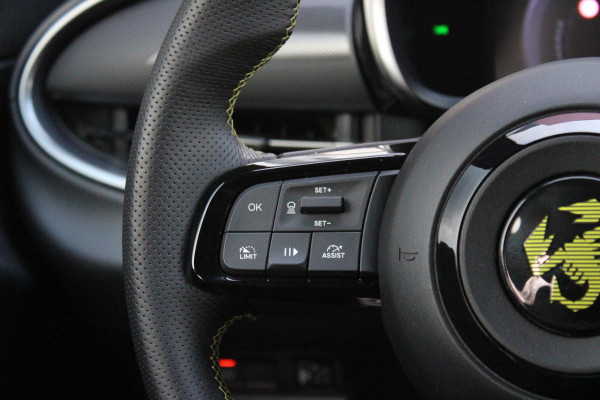 Abarth 600e SCORPIONISSIMA 280PK 54 kWh | SABELT PERFROMANCE SPORTOELEN/BEKLEDING | ENGINE SOUND GENERATOR | PACK DESIGN SCORPIONISSIMA | PACK TECH SCORPIONISSIMA | PACK WINTER (STOEL VERWARMING/VOORRUITVERWARMING) | PACK SCORPION | 20" LICHTMETALEN VELGEN | ABARTH BODYKIT | 360° PARKEERSENSOREN | REMKLAUWEN GROEN | ELEKTRISCH BEDIENBARE BESTUURDERSSTOEL | AMBIANCE INTERIEUR VERLICHTING | ACHTERUITRIJ CAMERA | ADAPTIVE CRUISE CONTROL | DRAADLOZE APPLE CARPLAY/ANDROID AUTO | DODEHOEK DETECTIE | DC SNELLAAD FUNCTIE | DRAADLOZE APPLE CARPLAY/ANDROID AUTO | ELEKTRISCH BEDIENBARE ACHTE