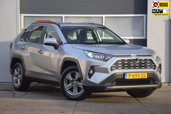 Toyota RAV4 2.0 VVT-iE Active 2000KG trekgewicht! TREKHAAK/APPLE CARPLAY/LED KOPLAMPEN